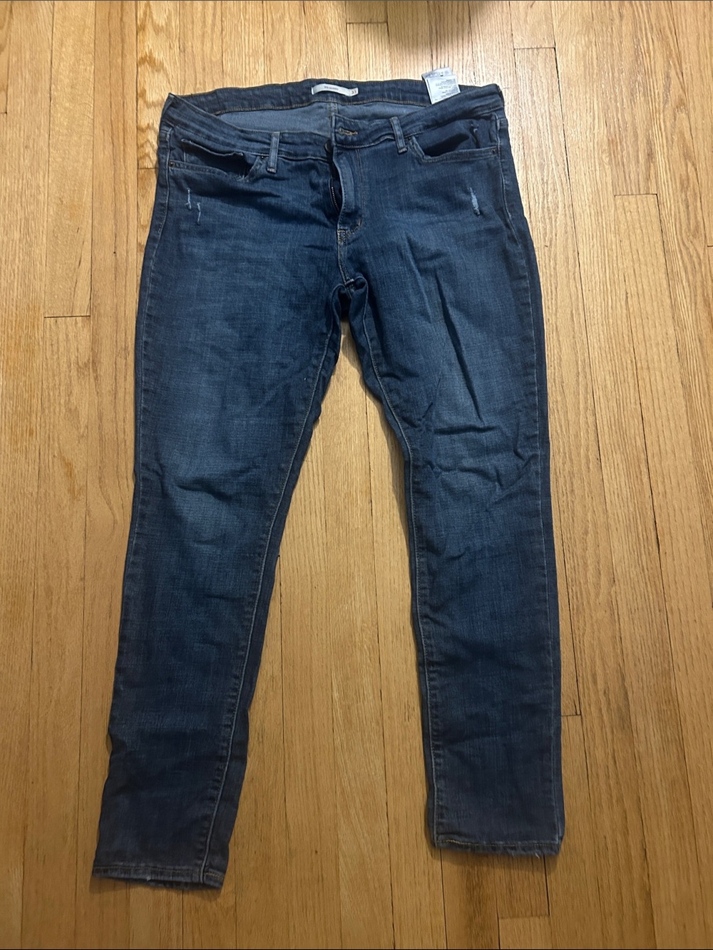 Levi's Women's Dark Indigo Skinny Jeans